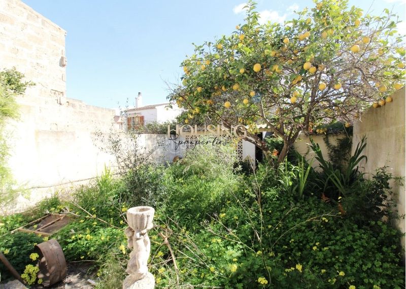 Foto e45575c3-8d63-450d-bdc6-e02bdc531134. Casa adossada amb xemeneia a Llucmajor interior Llucmajor