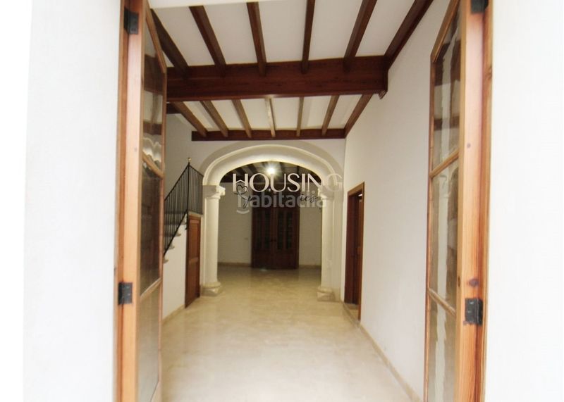 Foto a22006a5-53ae-40b4-84d5-8e0649a25255. Casa adossada amb aparcament a Llucmajor interior Llucmajor