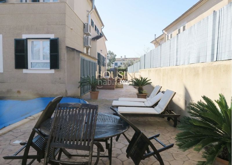 Foto b2bb02fb-0636-4ff8-91ef-e048d21e393e. Casa aparellada amb aparcament piscina a Pòrtol Marratxí