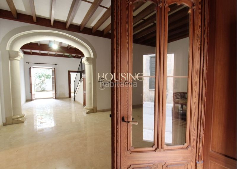 Foto f34c7991-c25d-47ab-85ad-1b5a325f3a3d. Casa adossada amb aparcament a Llucmajor interior Llucmajor