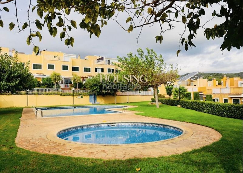 Foto 3443ce2b-a7e9-4440-a934-46039d685089. Reihenhaus mit parking pool in Son Xigala Palma de Mallorca