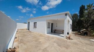 Mas à Pueblo. Finca, 33.000 m2, casa, agua, luz, benicarló, costa azahar, espa