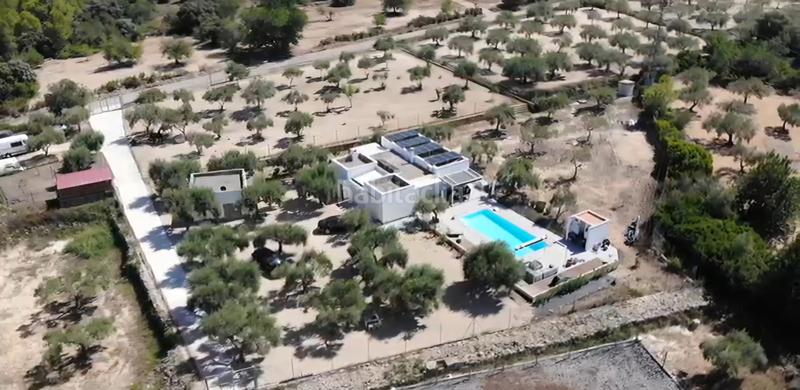 Foto e2db6d3c-3b3c-4f37-baaa-ce72fe68d9db. Casale con camino riscaldamento parcheggio piscina in San Jorge