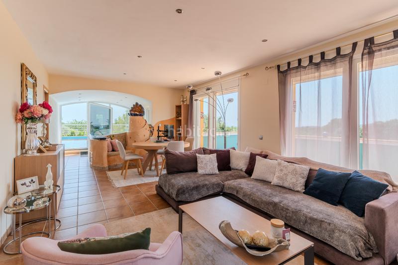 Foto 1acd08b9-45b6-4609-9730-3d0525acf78d. Xalet amb xemeneia calefacció aparcament piscina a Cálig