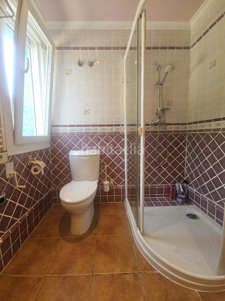 Foto 2718a9d1-d22d-4293-b110-befb01070c3b. Xalet amb xemeneia calefacció aparcament piscina a Cálig