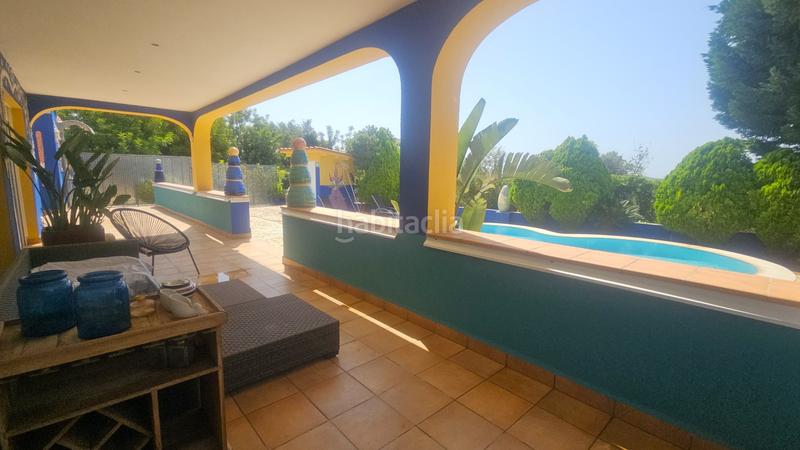 Foto ededb8ff-3ac1-4557-815b-34a3cca13cf4. Xalet amb xemeneia calefacció aparcament piscina a Cálig