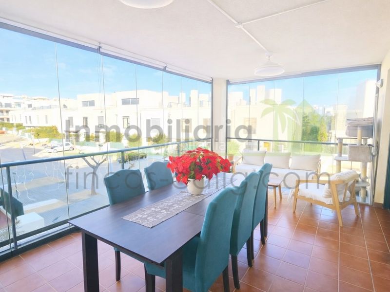 Foto 35a0fc3e-d150-4be4-8f61-96d23faeef26. Apartament amb aparcament piscina a San Jorge