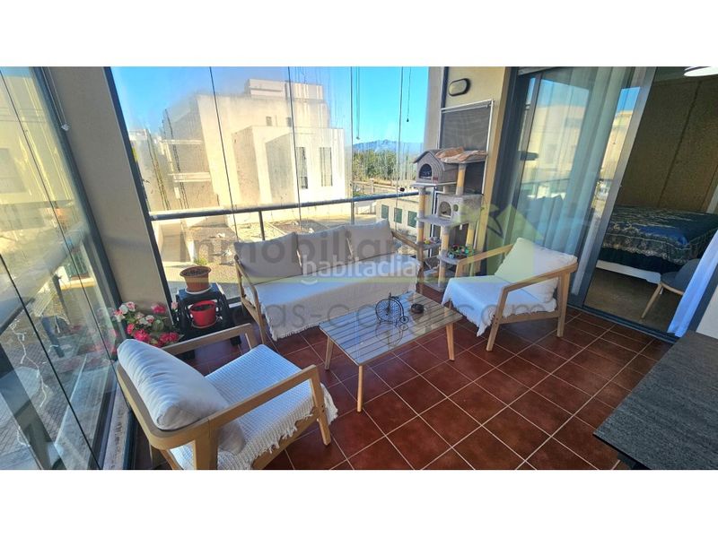 Foto bb219bbc-d3fe-424e-88b5-3fcb760a6b71. Apartament amb aparcament piscina a San Jorge