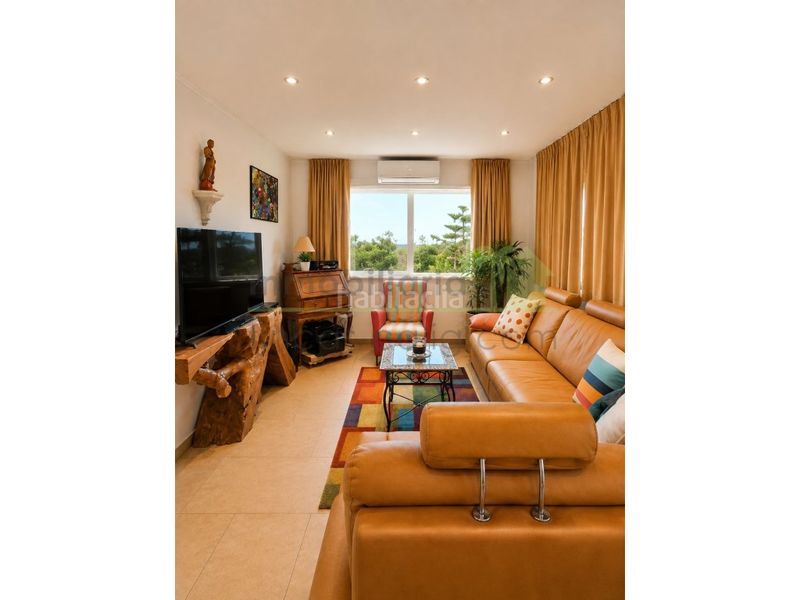Foto ac66da57-c9c7-4c4a-b09a-6cb225ae313a. Casa amb calefacció piscina a Cálig
