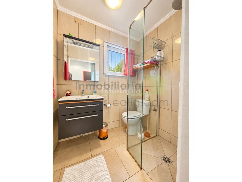 Foto ba6d038c-2062-49e4-9182-2ea841132774. Casa amb calefacció piscina a Cálig