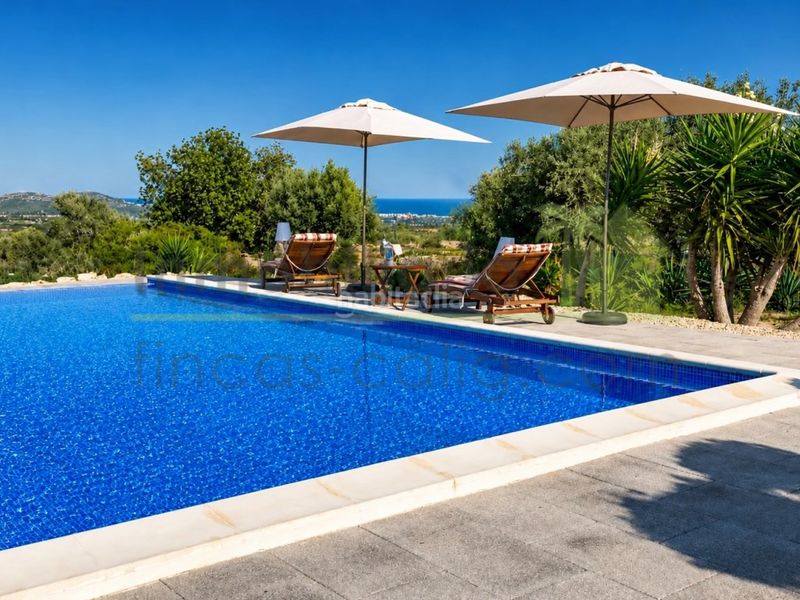 Foto fc63a6f8-ecf7-4004-9aa2-f5cf834f50bf. Casa amb calefacció piscina a Cálig
