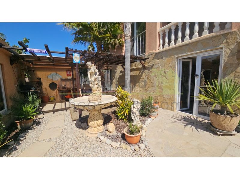 Foto 0e822a46-7053-4e18-8caf-e878f4f5f5f4. Casa amb calefacció piscina a Cálig
