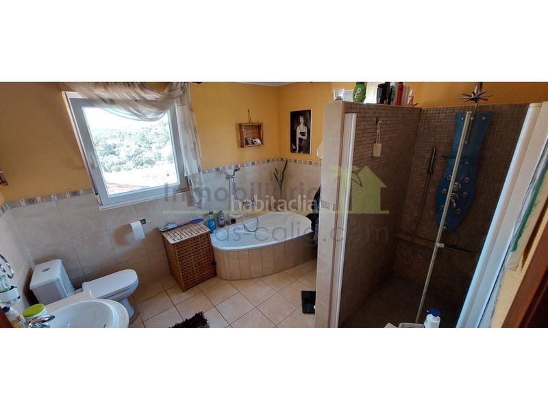 Foto 3e4f77ef-ea31-4186-9766-fe4331e553d8. Casa amb calefacció piscina a Cálig