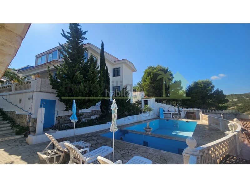 Foto 0c69bd44-db8c-45b7-9398-d23b8a5d1d8a. Casa amb aparcament piscina a Las Atalayas-Urmi-Cerro Mar Peñíscola