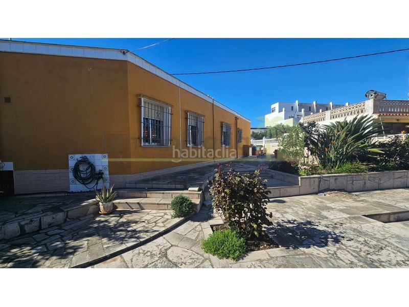 Foto 0454c75e-57fd-479d-83c8-131aa65c24ae. Casa amb calefacció aparcament a Costa Norte Vinaròs