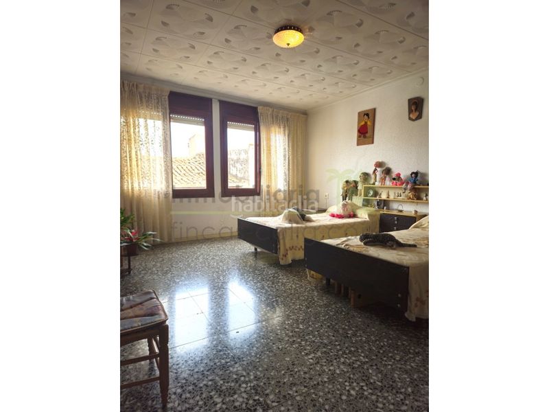 Foto 6b63390e-c609-4fe1-b418-2bea587dd477. Casa amb aparcament a Cálig