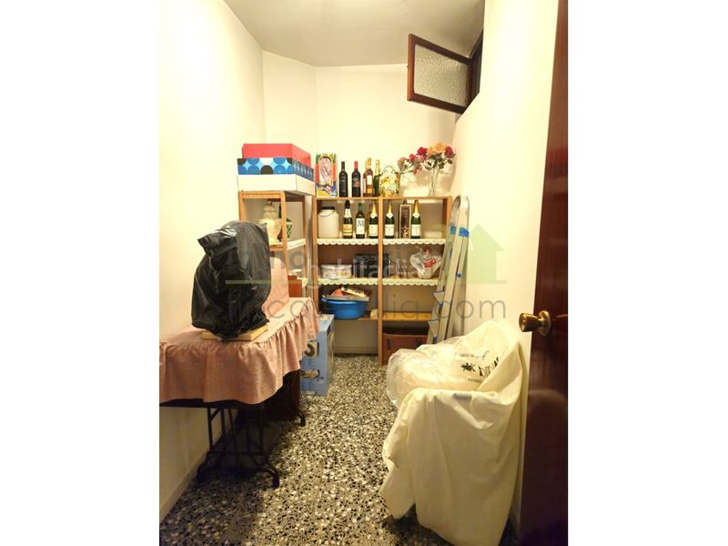 Foto cee782d7-8c9d-4b5b-aaf2-fd8d0349320a. Casa amb aparcament a Cálig