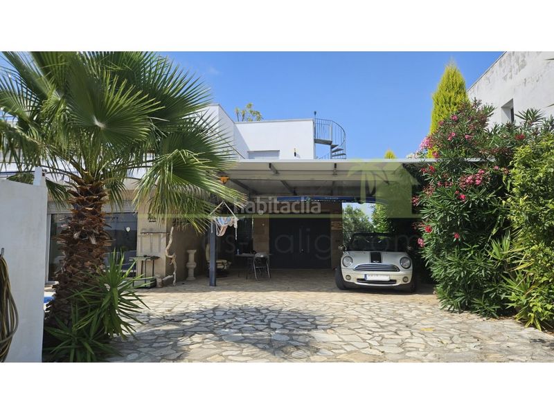 Foto 49055e96-ab6f-438f-a4d2-d2ad85b3bc9e. Casa amb aparcament piscina a Las Atalayas-Urmi-Cerro Mar Peñíscola