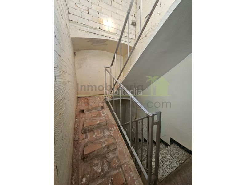 Foto f14b517f-68b6-473f-aab7-f97632355eec. Casa a Cálig
