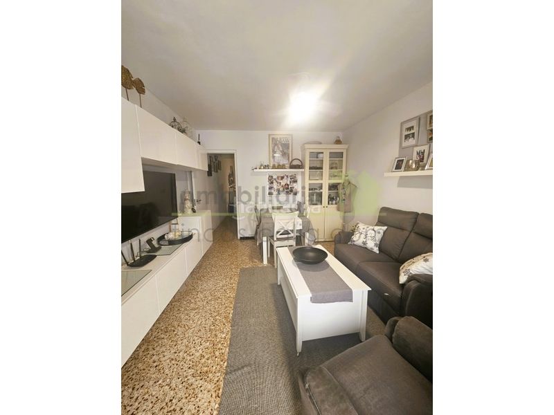 Foto 14c7c5d6-df12-464e-8a11-10a492336267. Casa amb aparcament a Cálig