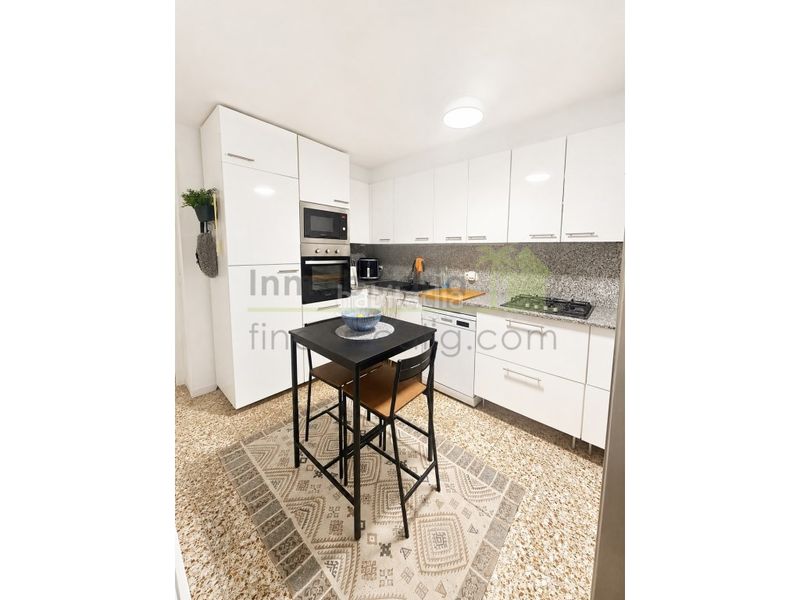 Foto 1d90f3a7-7ff4-4eb5-ba0b-77c24e45f712. Casa amb aparcament a Cálig