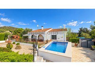 Haus  Calle cañarete. Villa, piscina, jardín, cálig