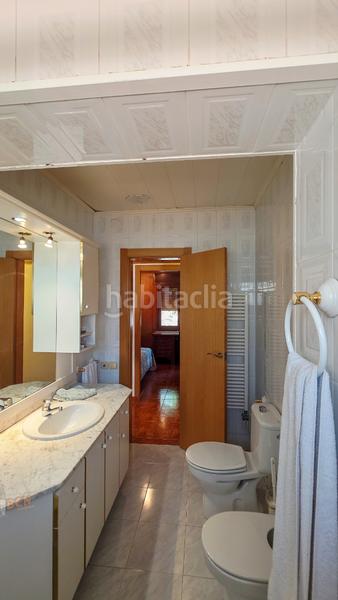 Foto 73f555fa-df71-4429-9b98-8ee5ec1e0e30. Casa amb xemeneia calefacció aparcament a Vallirana