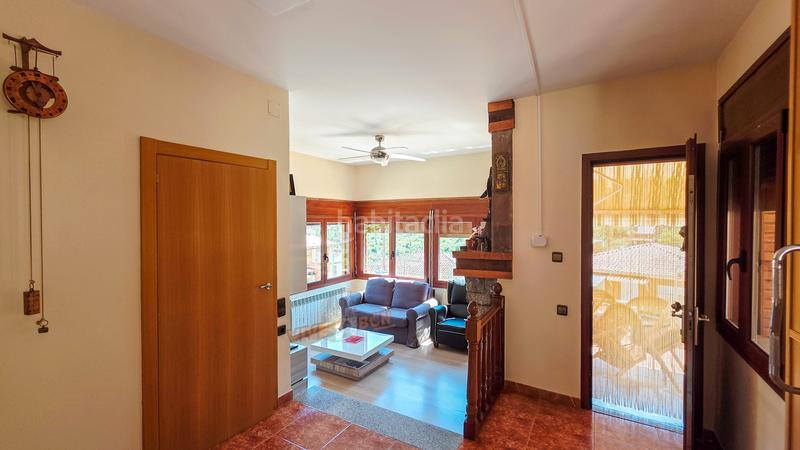 Foto eae66883-10b0-4bd3-ac1c-aa720a8ba93e. Casa amb xemeneia calefacció aparcament a Vallirana
