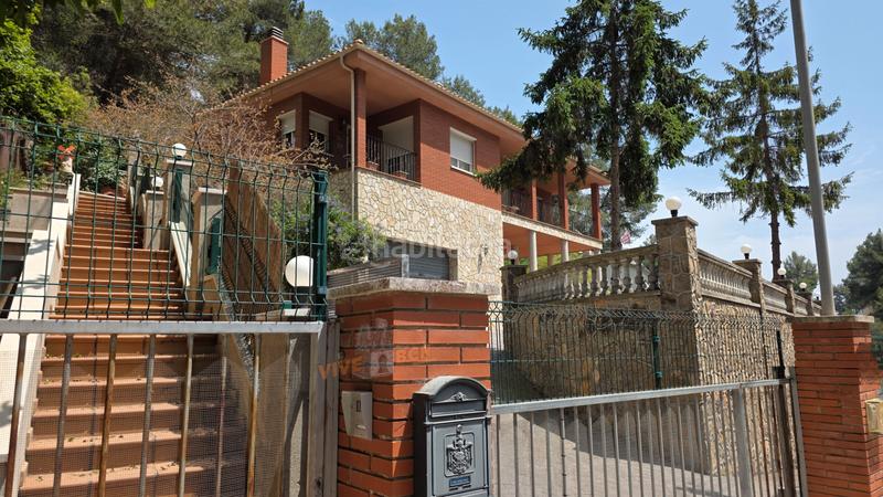 Foto ed26139f-76e1-4cd4-98a1-f190b28f8b8c. Casa ¡descubre tu nuevo hogar en esta impresionante casa independiente! en Vallirana