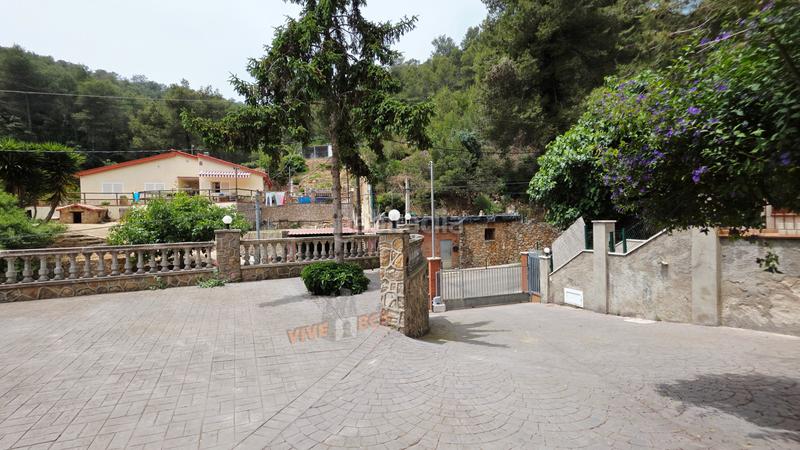 Foto f7f8a021-5b67-45f0-a850-dc84f7f7a54d. Casa ¡descubre tu nuevo hogar en esta impresionante casa independiente! en Vallirana