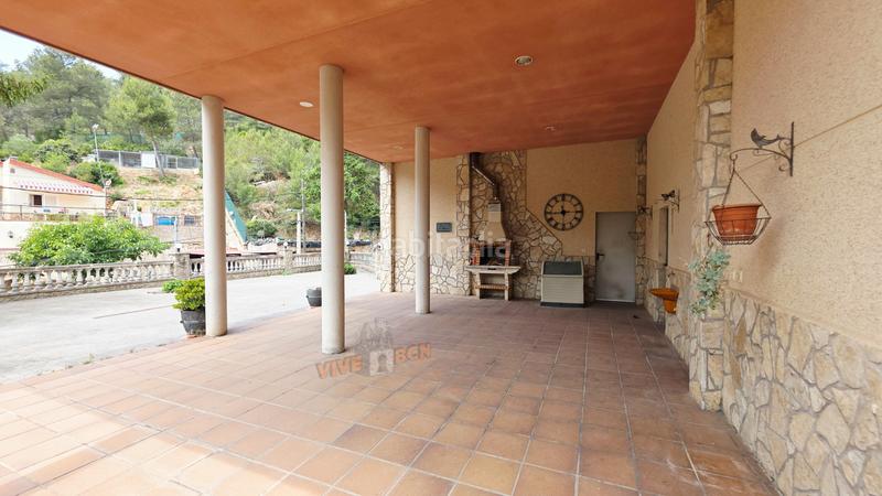 Foto fc3efc13-902e-497c-b48a-49b878e1daa3. Casa ¡descubre tu nuevo hogar en esta impresionante casa independiente! en Vallirana