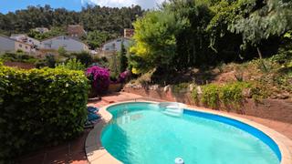 Casa a Vallirana. ¡¡¡ casa independiente con encanto en venta !!!