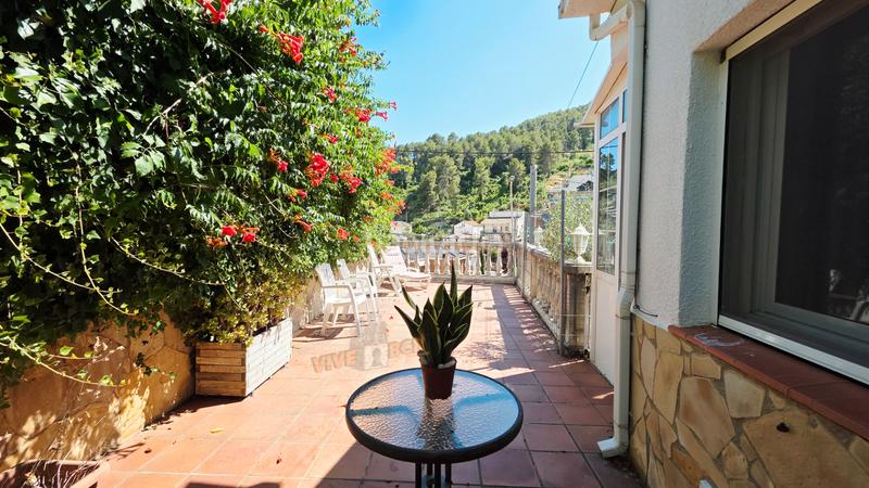 Foto 560947b8-8793-41dd-9979-ab3fb420db06. Casa ¡¡¡ casa independiente con encanto en venta !!! en Vallirana