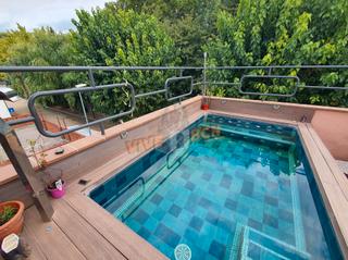 Towny house  Carrer de pla i deniel