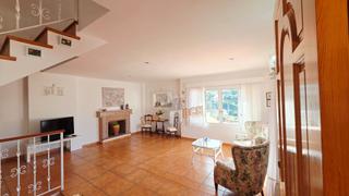 Chalet  Carrer wagner 43. Casa independiente en venta, ¡ un oasis de luz y naturaleza!