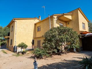 Casa a Riells i Viabrea. Casa en venta en riells i viabre