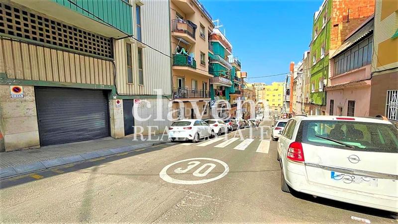 Foto 9e593413-6ad8-441e-b9a5-924e2837bfb1. Car parking in Roquetes Barcelona