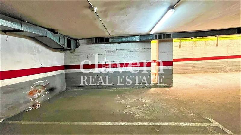 Foto a4075ebb-356a-4678-947f-f8c910b36dbd. Car parking in Roquetes Barcelona