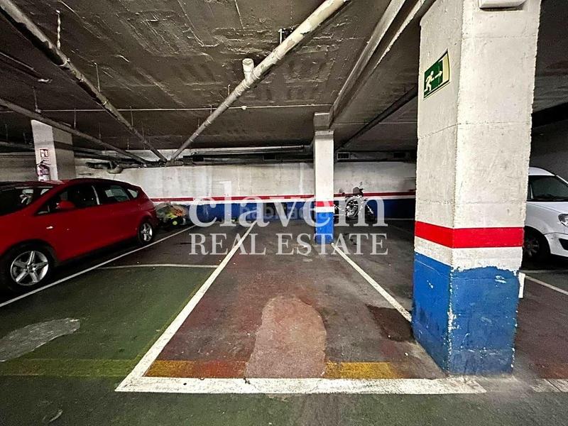 Foto 47605675-7266-4342-a048-edad36f2d667. Aparcament cotxe a Singuerlín Santa Coloma de Gramenet