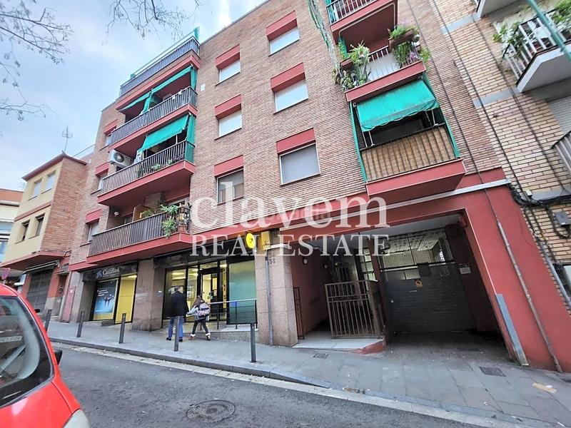 Foto 5ea1ebd4-f803-4d2e-941c-b962207fa09a. Aparcament cotxe a Singuerlín Santa Coloma de Gramenet