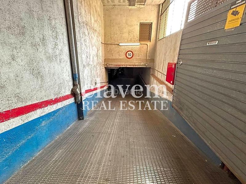 Foto 72ca642a-1a3d-45ad-bba3-84d98cd03c46. Aparcament cotxe a Singuerlín Santa Coloma de Gramenet