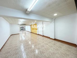 Local Comercial a Verdum. Local en alquiler o venta  junto a la via julia