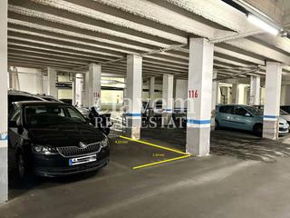 Aparcament cotxe  Carrer de l'escultor ordóñez. Plaza de parking cerca paseo valldaura