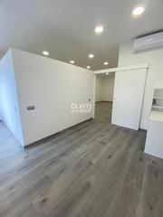 Location Local commercial  Santa engracia. Local comercial en alquiler prosperidad