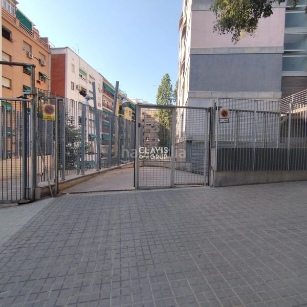 Foto 7b179f2c-5a49-4ab1-a5d7-a2498c3e7da4. Aparcament cotxe a Prosperitat Barcelona