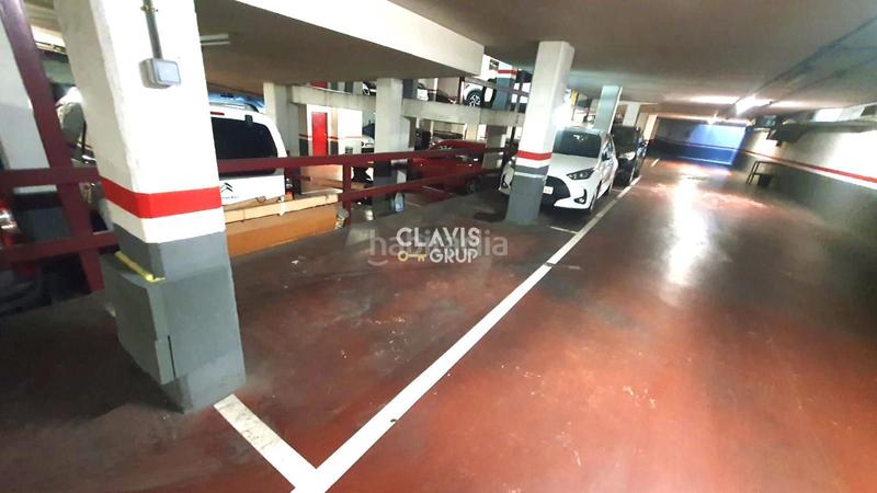 Foto 88ab1c7d-09f8-45e4-92f8-8a0901c5ebb4. Parking coche av. meridiana plaza coche pequeño Prosperitat en Barcelona