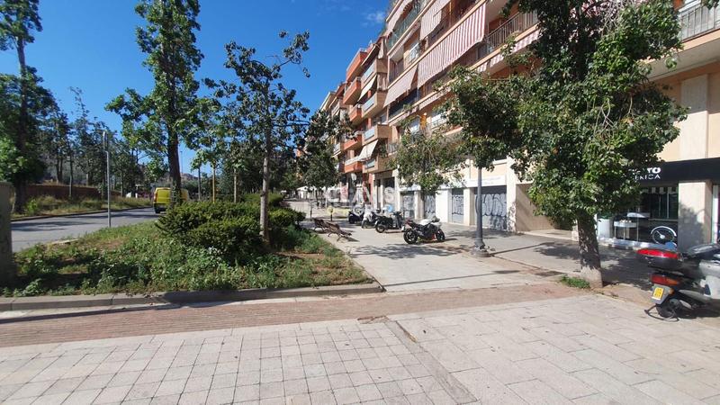 Foto b11fd44a-9beb-4d1c-9e9d-217bbc34f45c. Parking coche av. meridiana plaza coche pequeño Prosperitat en Barcelona