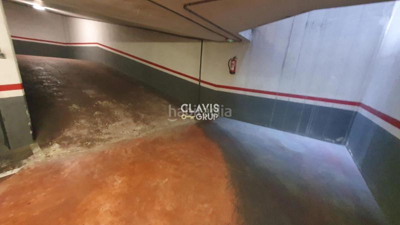 Foto ee5f2ab3-b663-4045-94dd-ba3f42069640. Parking coche av. meridiana plaza coche pequeño Prosperitat en Barcelona