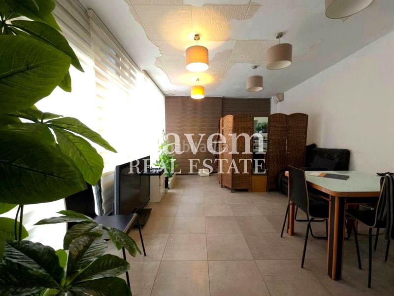 Foto 2e238b51-5e0c-4bbb-a104-777d102bb176. Local comercial a Porta Barcelona