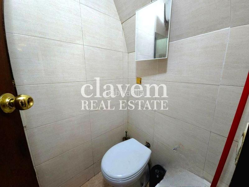 Foto 78810784-26bd-4c50-9827-9cef056f19fa. Local comercial a Porta Barcelona